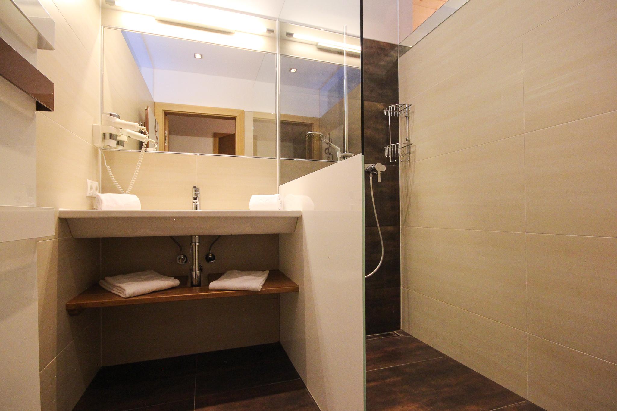 Waluliso Light XXL | Alpine escape near Planai West with sauna & panoramic views — apartment at Schladming Appartements Maria Gruber GmbH, Schladming — photo 4 of 20