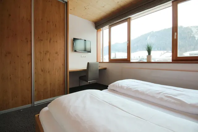 Waluliso Light XXL | Alpine escape near Planai West with sauna & panoramic views — apartment at Schladming Appartements Maria Gruber GmbH, Schladming — photo 9 of 22