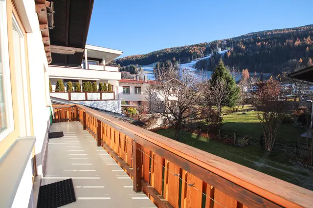 Wartinger | Gemakkelijk verblijf met balkon & Planai zicht dicht bij het centrum — Schladming Appartements Maria Gruber GmbH, Schladming (10/11)