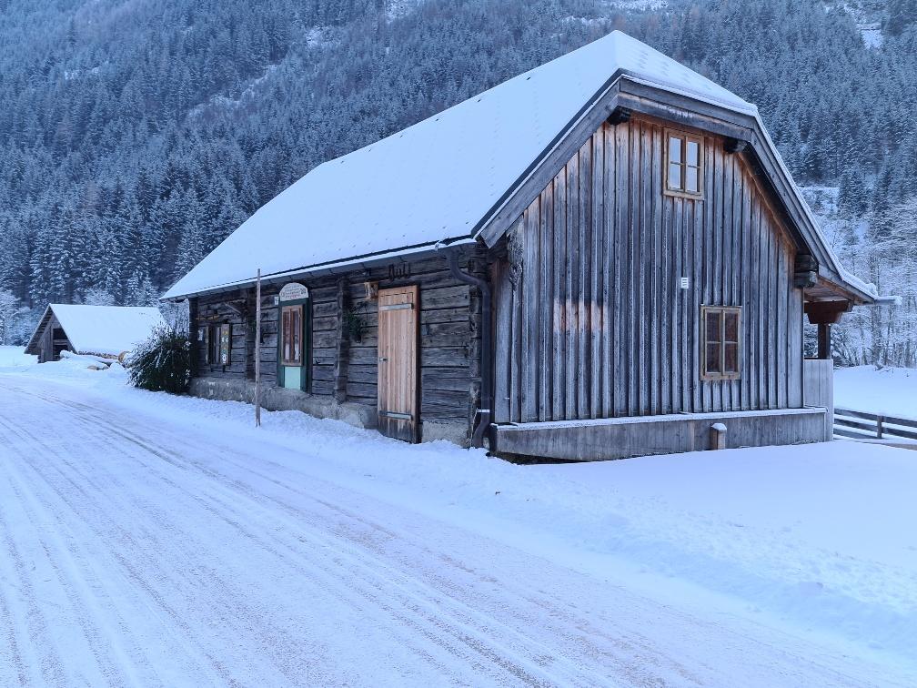 Weisse Wand Alm Small | Small alpine retreat surrounded by meadows, forests & streams with BBQ — apartment at Schladming Appartements Maria Gruber GmbH, Schladming — photo 16 of 26