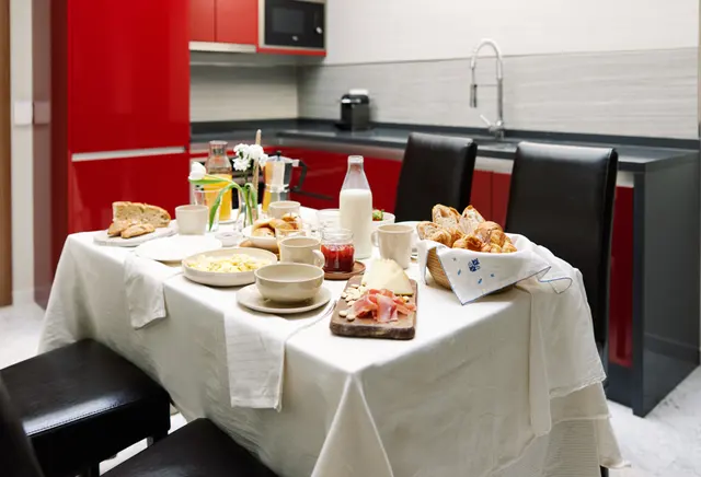 Apartment for Four | Summer Special  — apartment at Signa Juristas, Valencia — photo 3 of 4