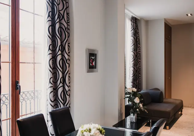 Apartment for Three | Summer Special — apartment at Signa Juristas, Valencia — photo 5 of 5