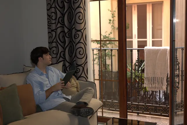 Extra Large | High Floor and Away from Elevator — apartment at Signa Juristas, Valencia — photo 2 of 8