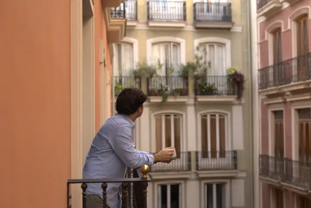 Extra Large | Terrace and North Facing — apartment at Signa Juristas, Valencia — photo 2 of 9