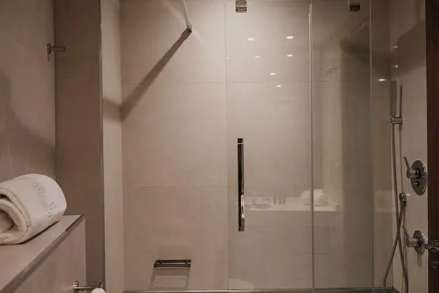 Extra Large | West Facing and Extra Bathroom — apartment at Signa Juristas, Valencia — photo 4 of 6