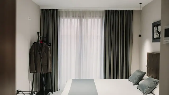 Friends Getaway | special time in Valencia — apartment at Signa Juristas, Valencia — photo 4 of 6