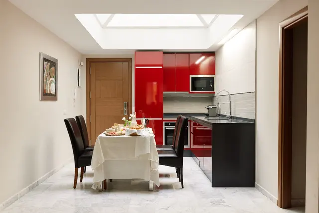 Gourmet Getaway - Spacious Sunlit Room – Signa Juristas