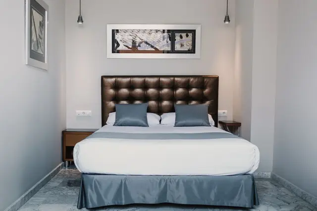 High Ceiling | Large and Close to Elevator — apartment at Signa Juristas, Valencia — photo 5 of 5