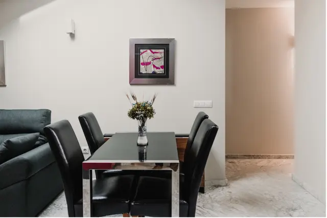 Spacious Top Floor | City View and High Ceiling — apartment at Signa Juristas, Valencia — photo 2 of 6