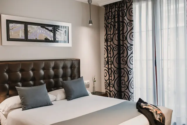 Standard 1 Bedroom | Solo Traveller — apartment at Signa Juristas, Valencia — photo 2 of 5