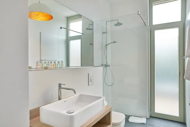 Eiswerder S.56 — apartment at SUITE.030 GmbH, Berlin — photo 2 of 3