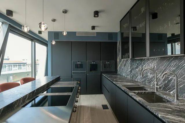 Sapphire Penthouse | Berlin Mitte — apartment at SUITE.030 GmbH, Berlin — photo 5 of 11