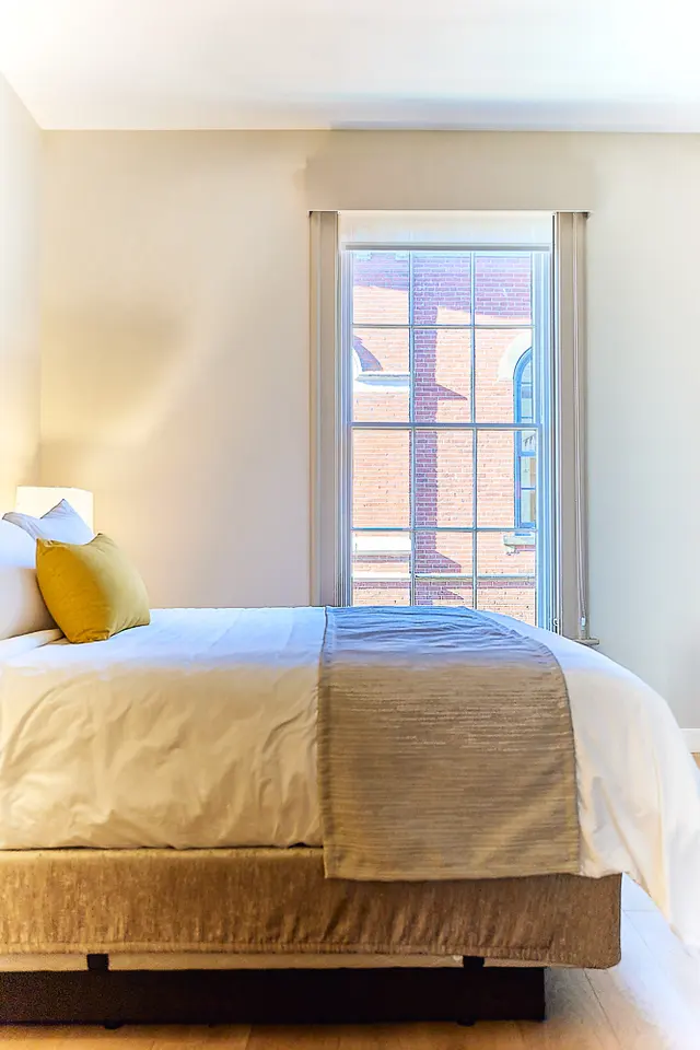 One Bedroom Corner Loft — apartment at The Docents Collection, Portland — photo 3 of 5