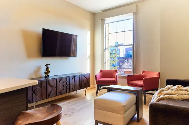 One Bedroom Loft — apartment at The Docents Collection, Portland — photo 2 of 4