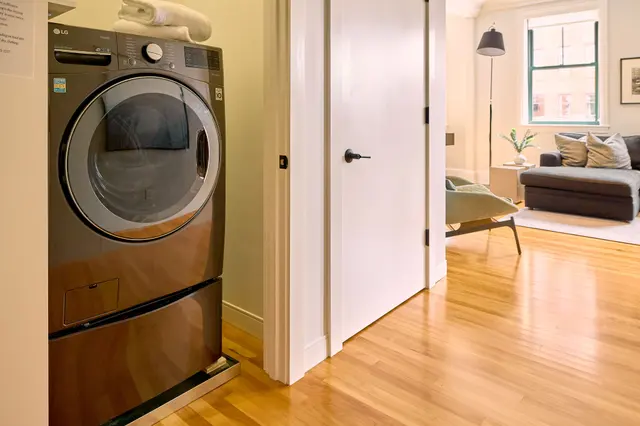 Three Bedroom Loft — apartment at The Docents Collection, Portland — photo 10 of 11