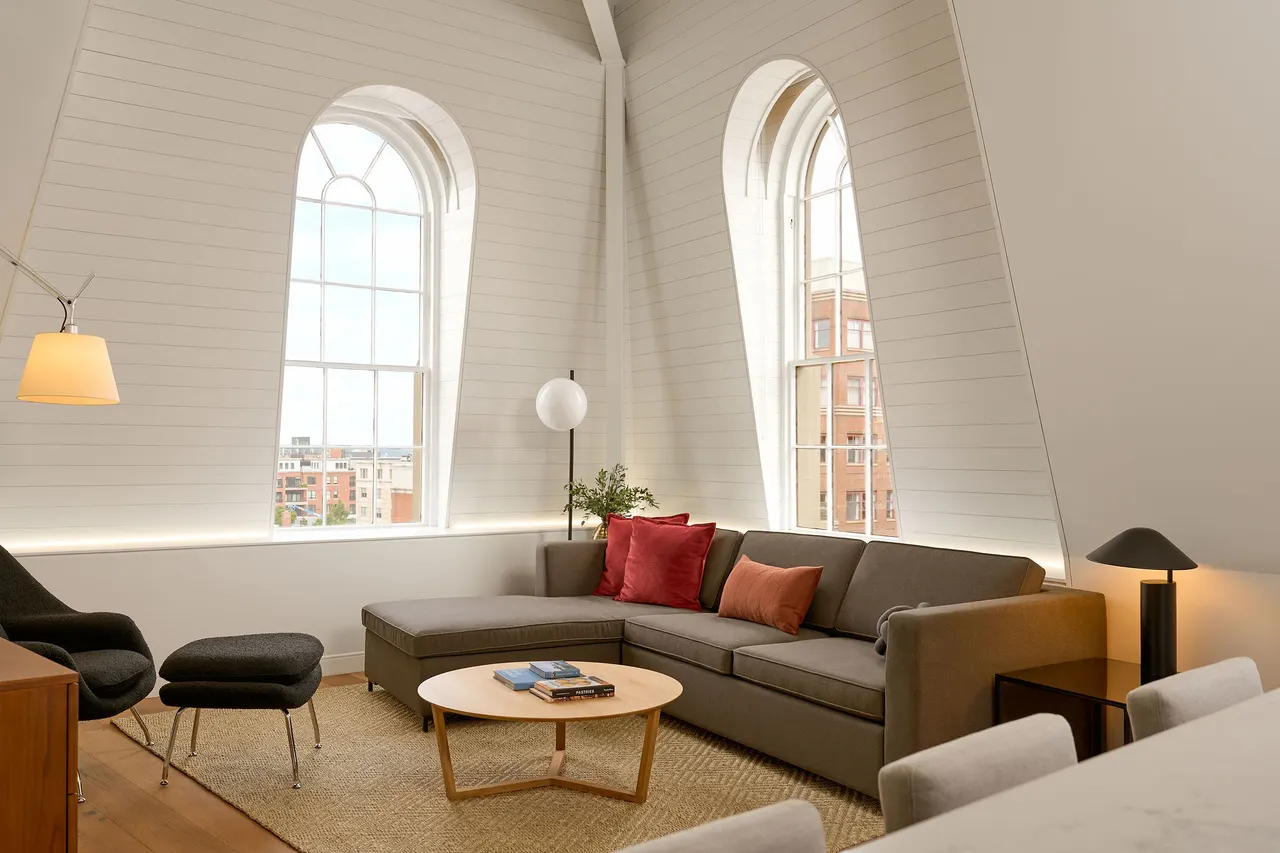 Three Bedroom Loft with City Views – The Docents Collection Portland