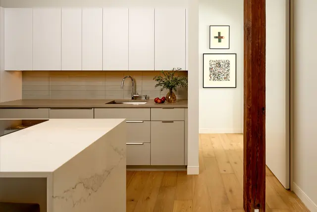Two Bedroom Loft with Washer and Dryer — apartment at The Docents Collection, Portland — photo 3 of 8