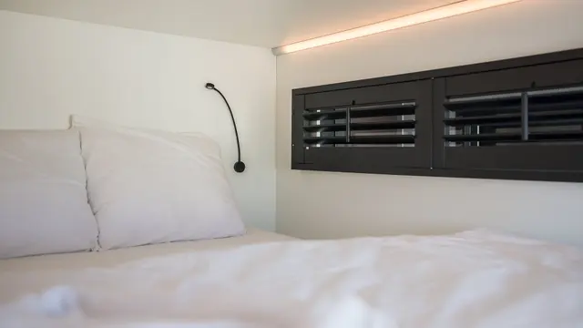 Canal cubes — accommodation at THIS HO(S)TEL, Amsterdam — photo 2 of 3