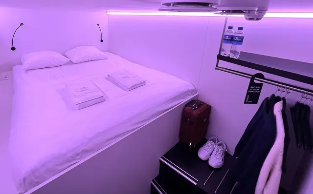 Cube | Quiet with top bed – THIS HO(S)TEL