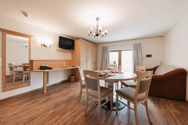 1 Bedroom Apartment M | Second floor — accommodation at Wellness Aparthotel Panorama Alpin und Pitztal Living, Jerzens im Pitztal — photo 2 of 7