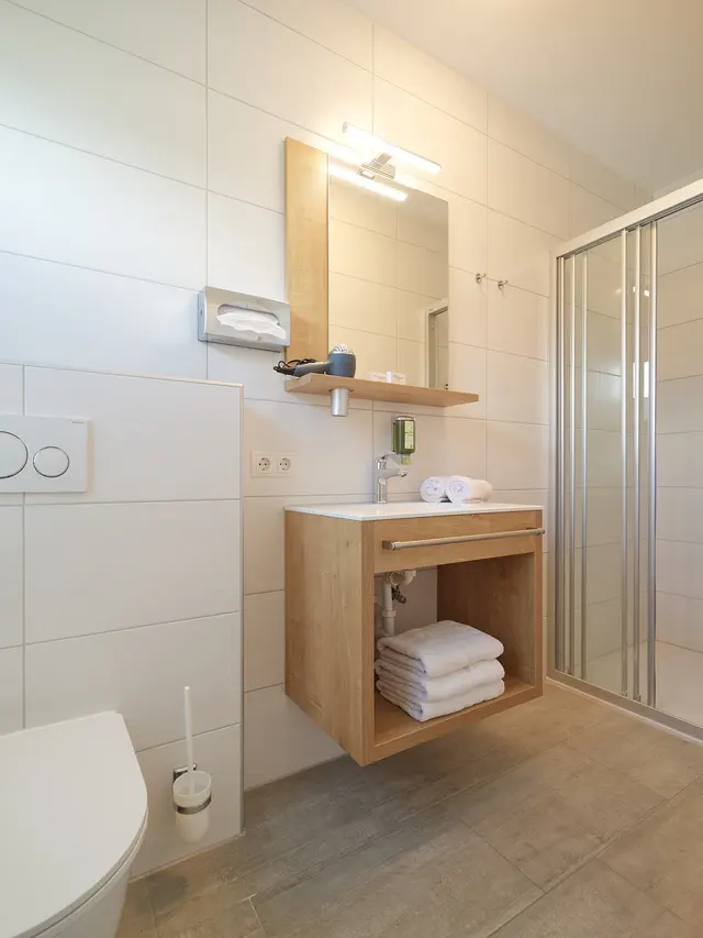 1 Bedroom Apartment M | Valley view | PL — accommodation at Wellness Aparthotel Panorama Alpin und Pitztal Living, Jerzens im Pitztal — photo 7 of 8