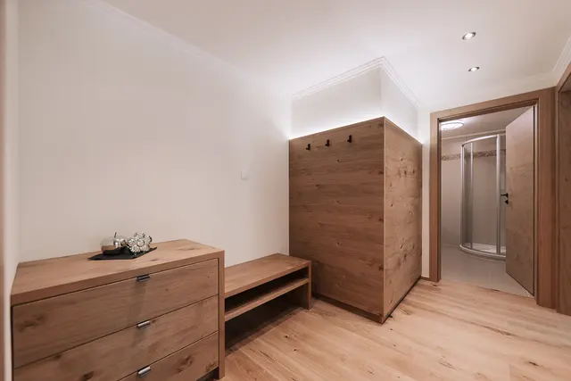 2 Bedroom Apartment L | First floor — accommodation at Wellness Aparthotel Panorama Alpin und Pitztal Living, Jerzens im Pitztal — photo 4 of 7