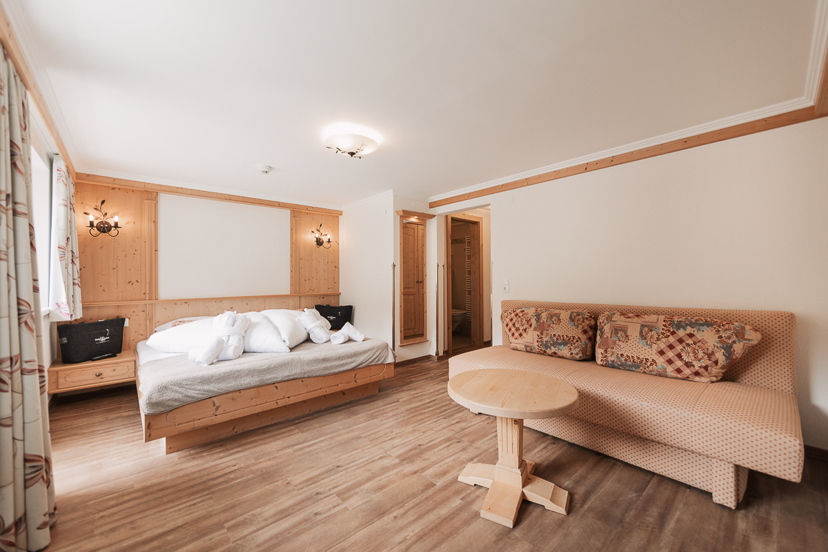 2 Schlafzimmer Apartment L | Großer Balkon — Wellness Aparthotel Panorama Alpin und Pitztal Living, Jerzens im Pitztal (3/8)