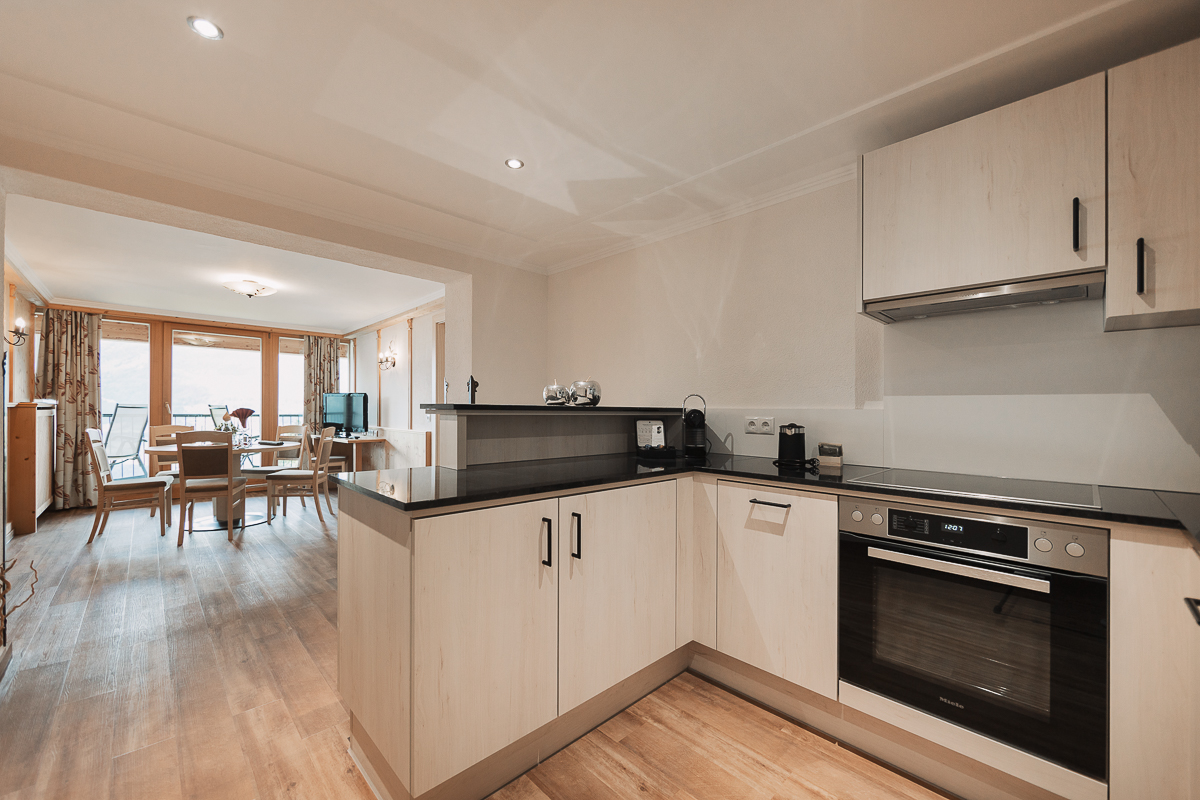 2 Bedroom Apartment XL | Large balcony — accommodation at Wellness Aparthotel Panorama Alpin und Pitztal Living, Jerzens im Pitztal — photo 2 of 8