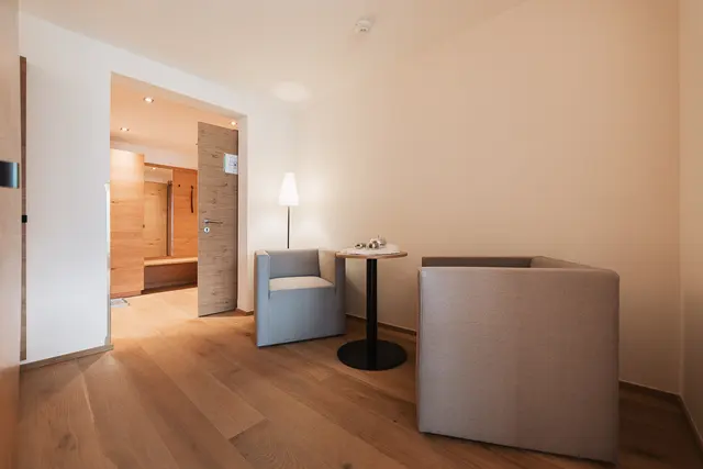 2 Bedroom Apartment XXL | South facing — accommodation at Wellness Aparthotel Panorama Alpin und Pitztal Living, Jerzens im Pitztal — photo 10 of 12