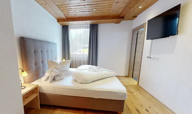3 Bedroom Apartment XXL | Large terrace — accommodation at Wellness Aparthotel Panorama Alpin und Pitztal Living, Jerzens im Pitztal — photo 6 of 14