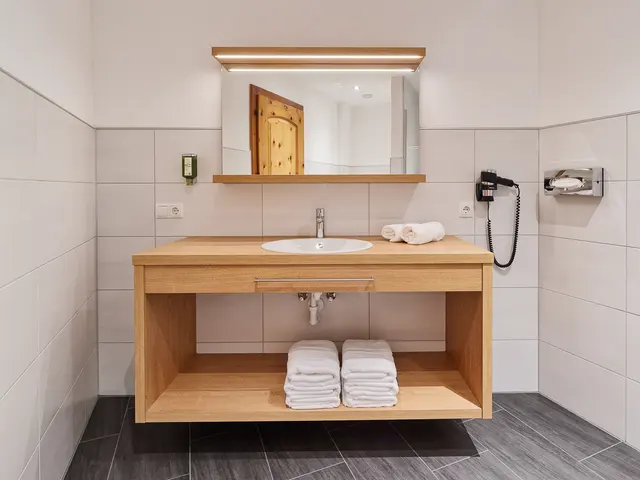  Bedroom Apartment XL | Extra quiet — accommodation at Wellness Aparthotel Panorama Alpin und Pitztal Living, Jerzens im Pitztal — photo 4 of 7