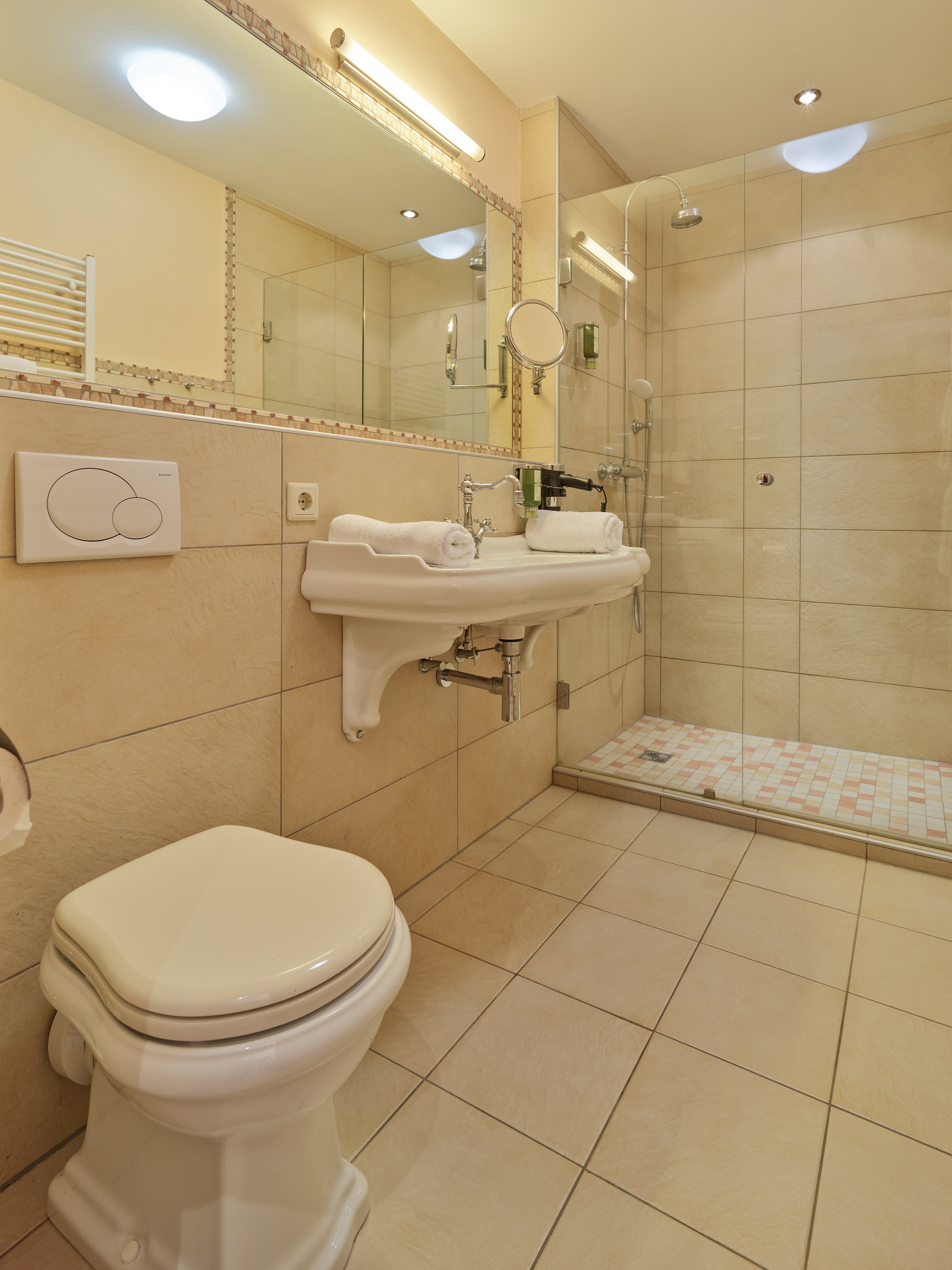 Double room with terrace  — Wellness Aparthotel Panorama Alpin und Pitztal Living, Jerzens im Pitztal (2/4)