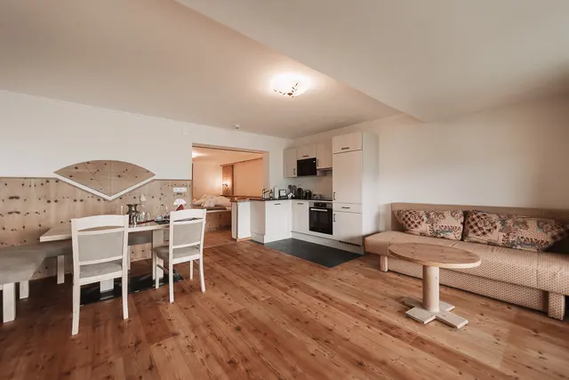 Studio M | Loggia — accommodation at Wellness Aparthotel Panorama Alpin und Pitztal Living, Jerzens im Pitztal — photo 2 of 4